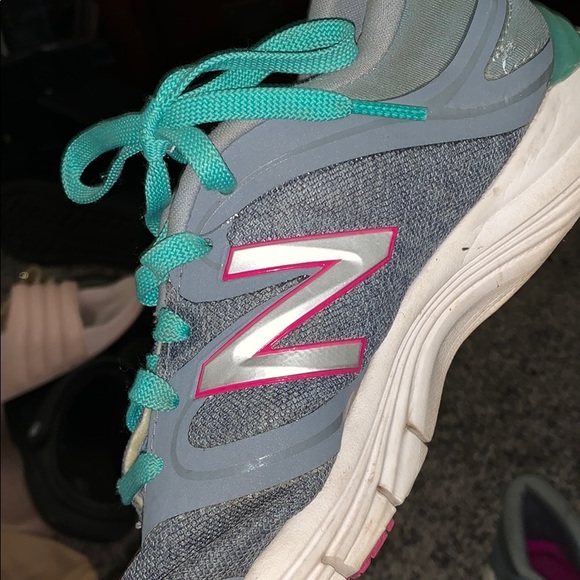 Sneakers - Picture 2 of 4